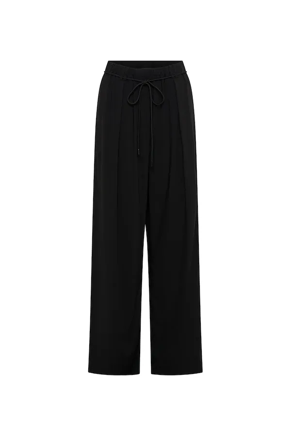 NAIOMI PANT